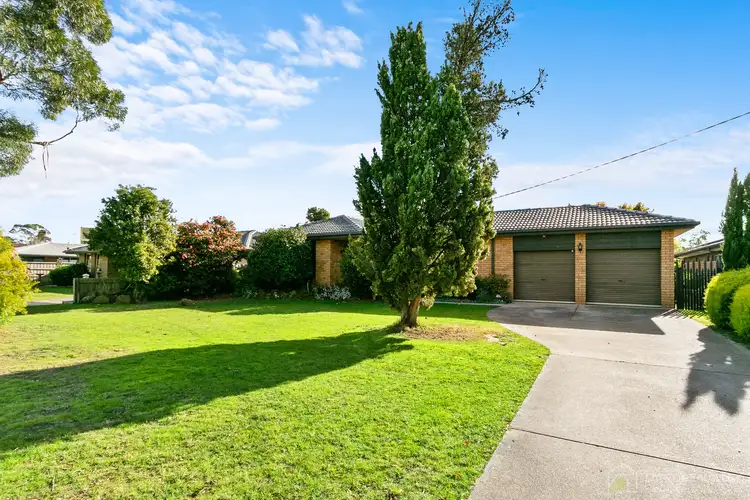 Second view of Homely house listing, 6 Rintoull Court, Rosedale VIC 3847
