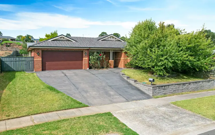 9 Chiswick Crescent, Drouin VIC 3818