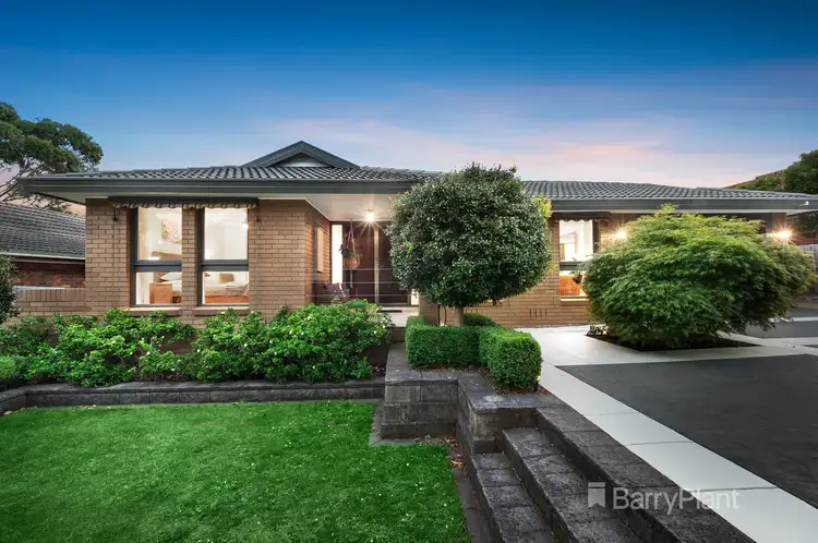 4 Brentwood Drive, Wantirna VIC 3152