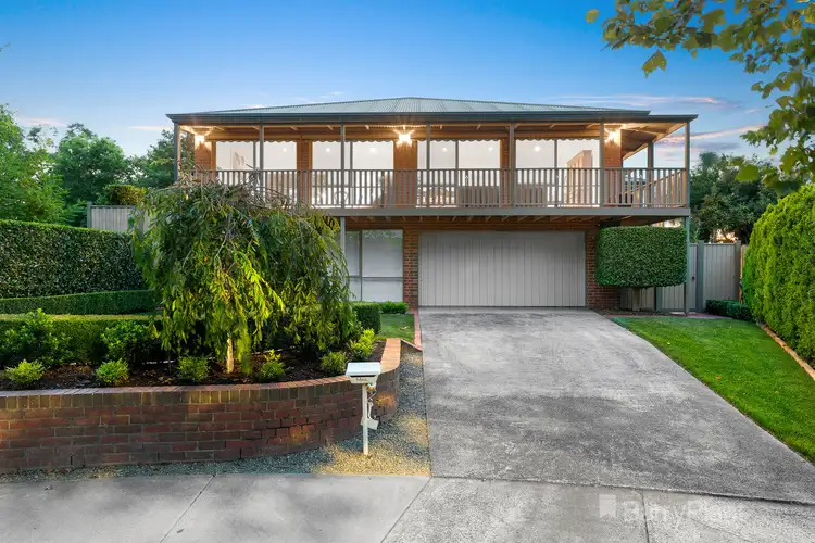 1 Selwood Court, Berwick VIC 3806