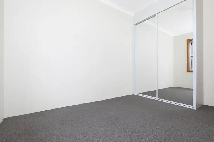 Sixth view of Homely unit listing, 4/33 Kembla Street, Wollongong NSW 2500