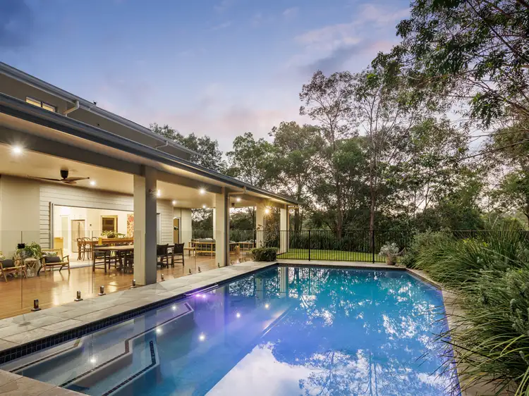 108 Boscombe Road, Brookfield QLD 4069