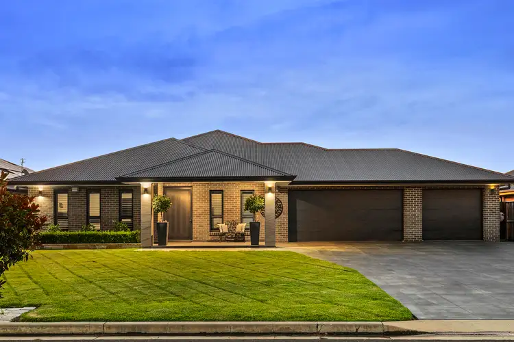 15 Strathmore Avenue, Pitt Town NSW 2756