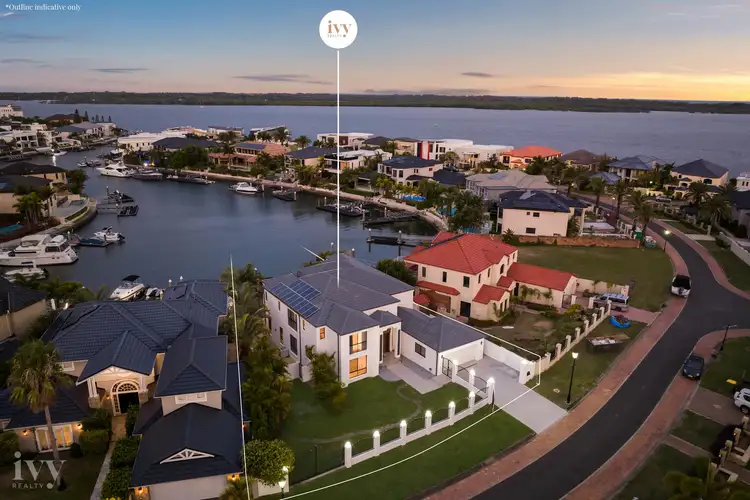 18 The Peninsula, Sovereign Islands QLD 4216