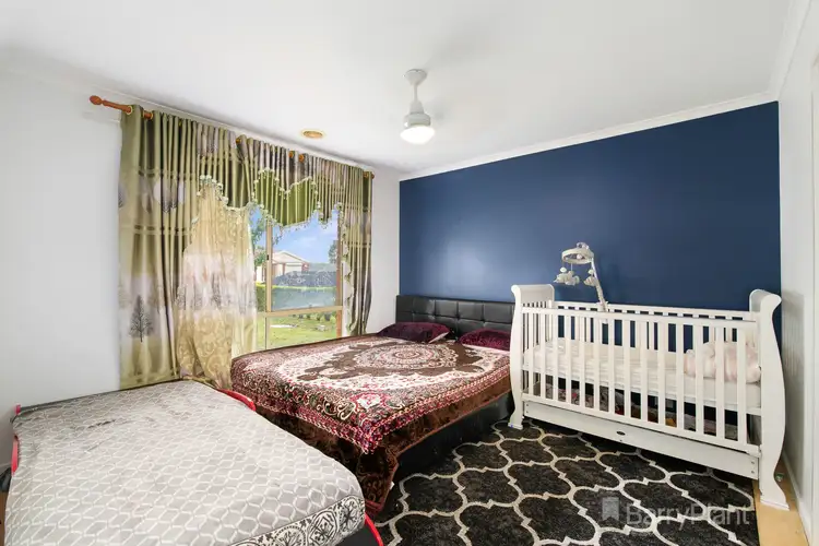 Fifth view of Homely house listing, 15 Michaelia Close, Cranbourne West VIC 3977