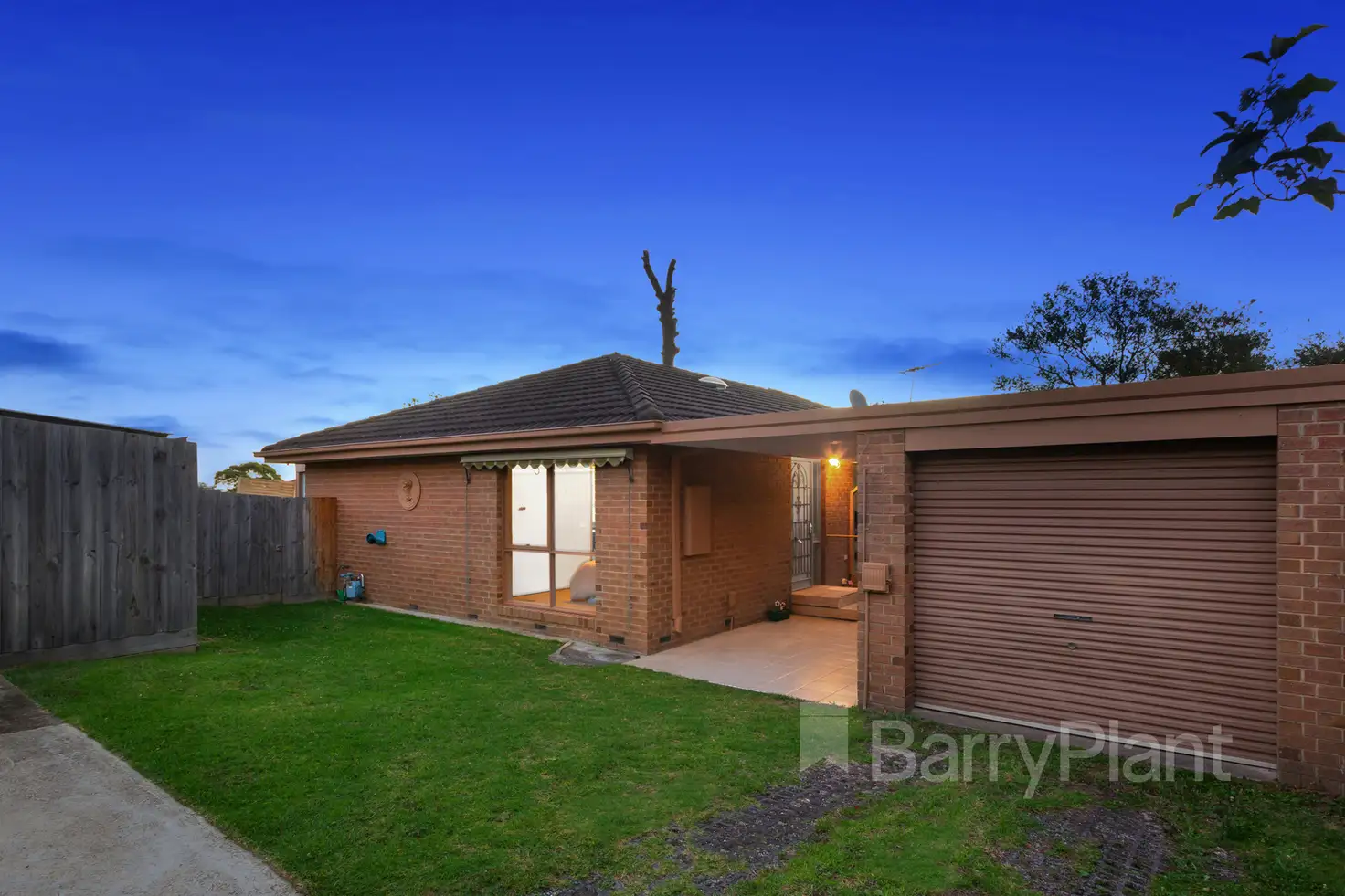 Main view of Homely unit listing, 2/15 Austin Street, Ferntree Gully VIC 3156