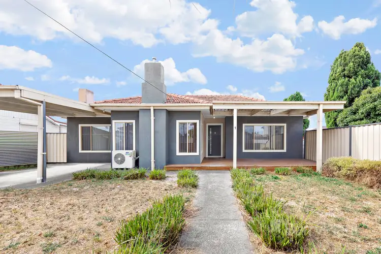 1/114 Biggs Street, St Albans VIC 3021