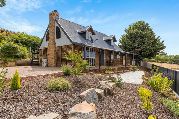 8A Hereford Avenue, Hahndorf SA 5245