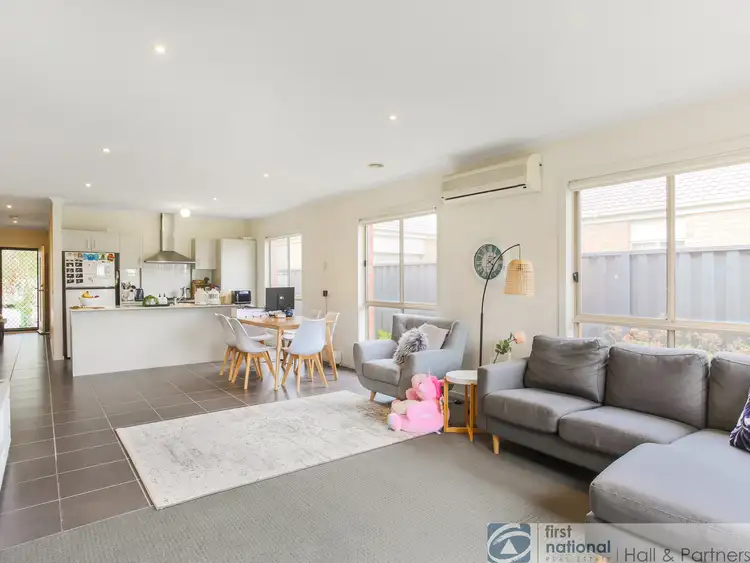 21 Mirabelle Street, Pakenham VIC 3810