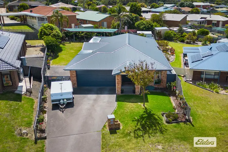 Second view of Homely house listing, 17 Leurimah Court, Kalimna VIC 3909