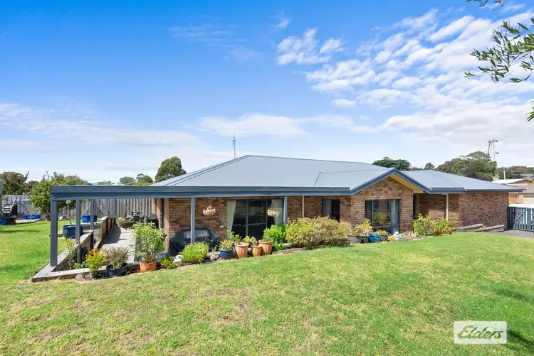Fifth view of Homely house listing, 17 Leurimah Court, Kalimna VIC 3909