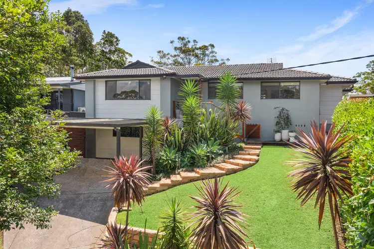 16 Dora Street, Lisarow NSW 2250