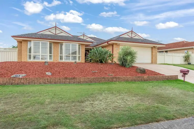 8 Elkin Close, Raworth NSW 2321