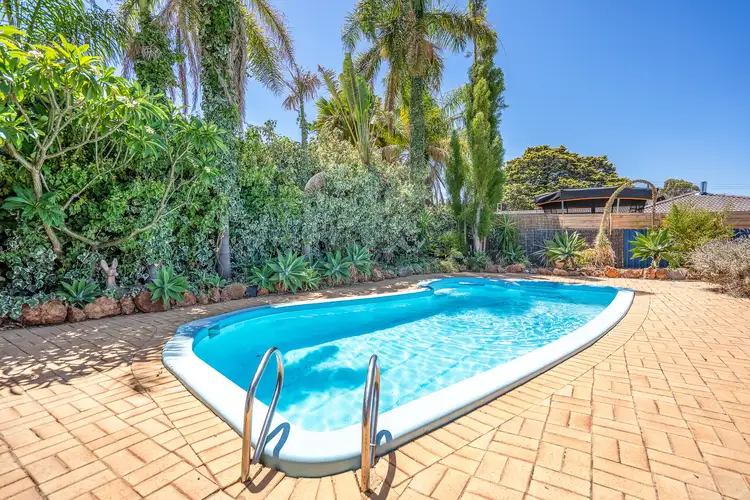 42 Kookerbrook Street, Dudley Park WA 6210