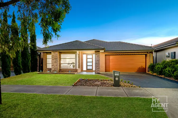 Second view of Homely house listing, 18 Belleview Crescent, Beveridge VIC 3753