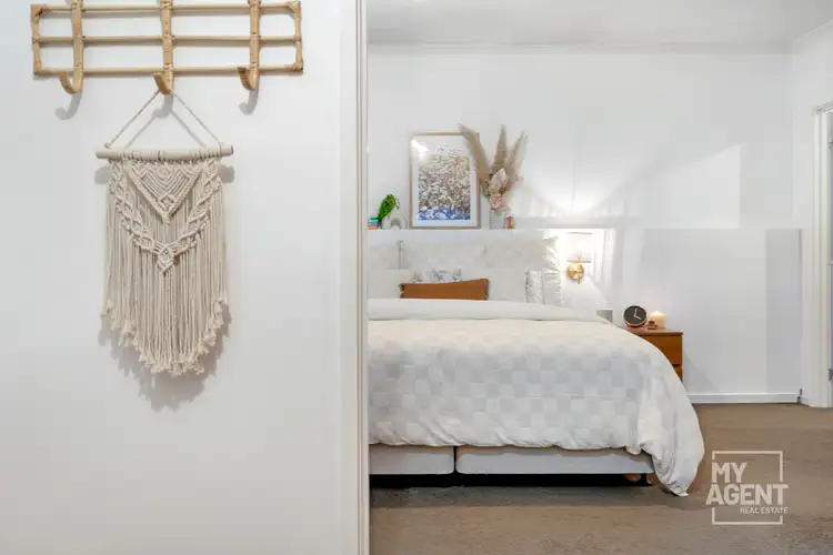 Fifth view of Homely house listing, 18 Belleview Crescent, Beveridge VIC 3753