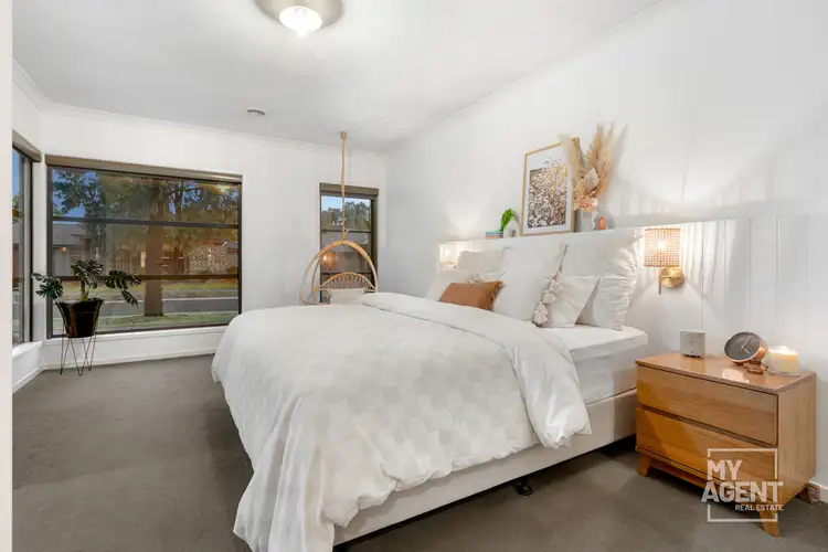 Sixth view of Homely house listing, 18 Belleview Crescent, Beveridge VIC 3753