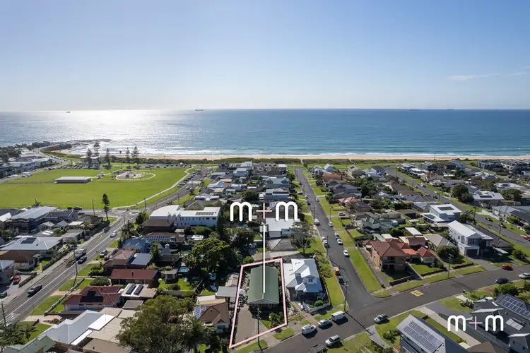 Main view of Homely block of units listing, 3 Royal Crescent, Woonona NSW 2517