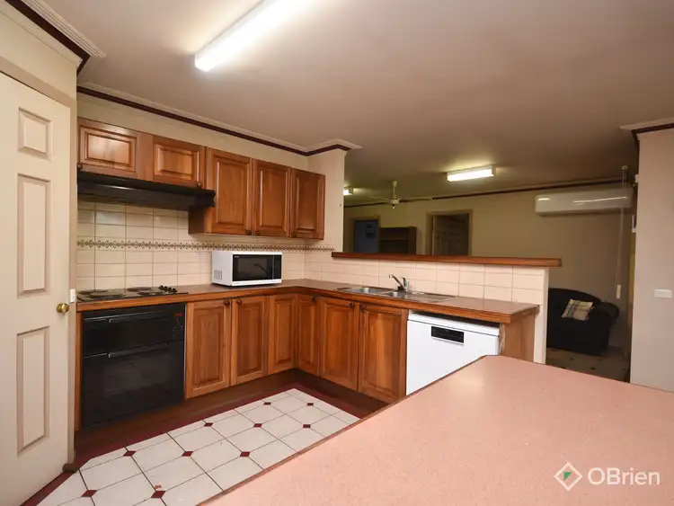 Fourth view of Homely townhouse listing, 186A Nicholson Street, Bairnsdale VIC 3875