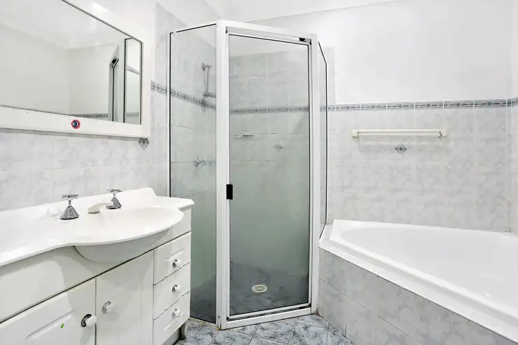 Fifth view of Homely villa listing, 5/185 Targo Road, Girraween NSW 2145