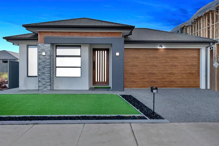 13 Noyce Way, Rockbank VIC 3335