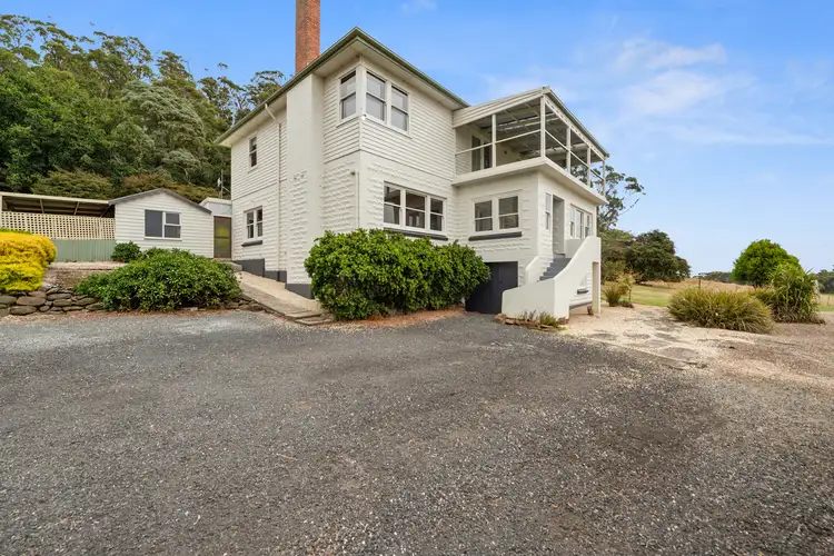 10529 Bass Highway, Leith TAS 7315