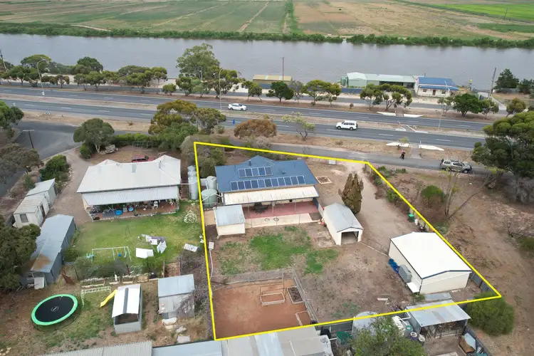 21 Princes Highway, Tailem Bend SA 5260