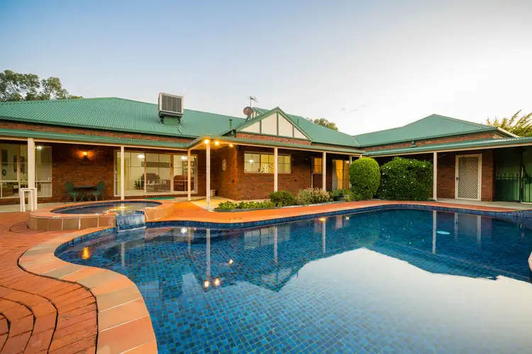 45 Rosborough Court, Thurgoona NSW 2640