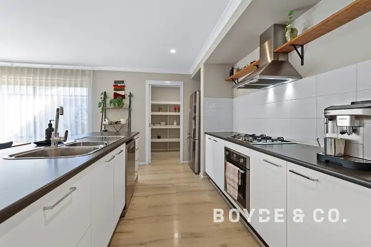 Fifth view of Homely house listing, 10 Gary Avenue, Drouin VIC 3818