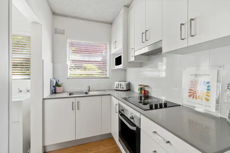Third view of Homely apartment listing, 6/100 Wentworth Street, Randwick NSW 2031