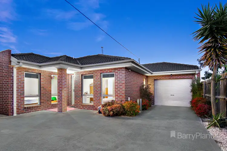 2/64 Vincent Avenue, St Albans VIC 3021
