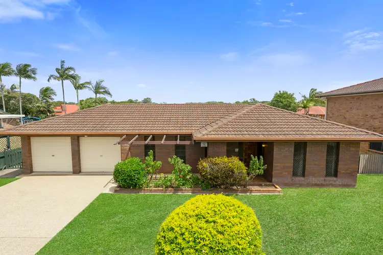 57 Bridgnorth Street, Carindale QLD 4152