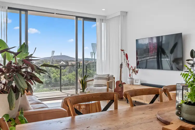 69/7 Light Street
