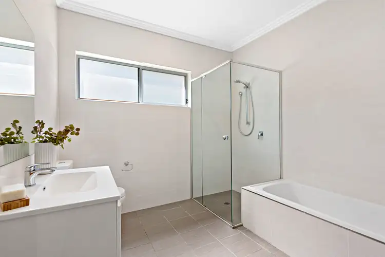 Fifth view of Homely townhouse listing, 4/44 Cummins Street, Unanderra NSW 2526
