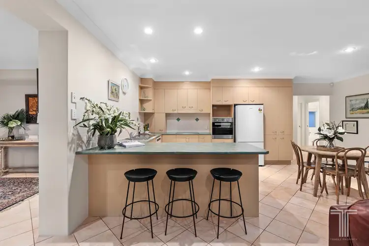 Sixth view of Homely house listing, 5 Sorrento Close, Carindale QLD 4152