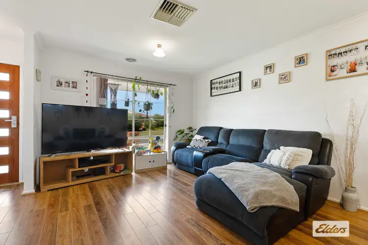 Sixth view of Homely house listing, 1 Thomas Place, Wodonga VIC 3690