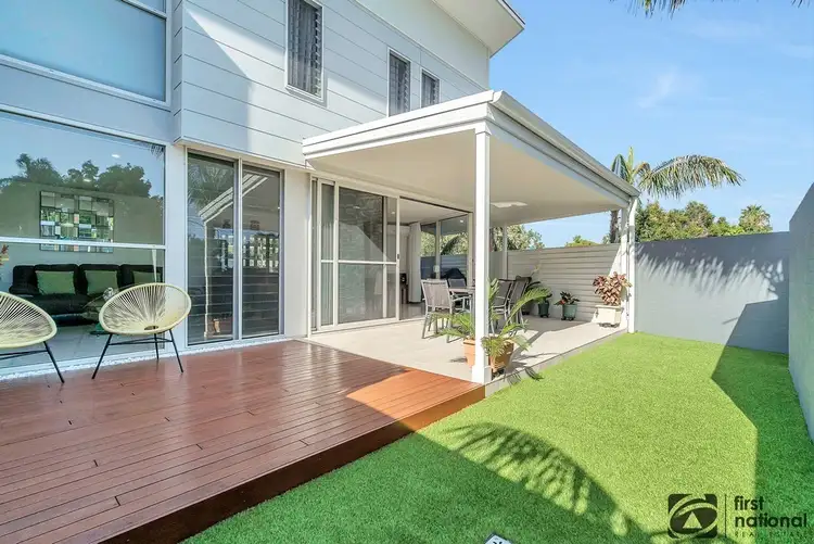 Main view of Homely townhouse listing, 1/122 Park Beach Road, Coffs Harbour NSW 2450