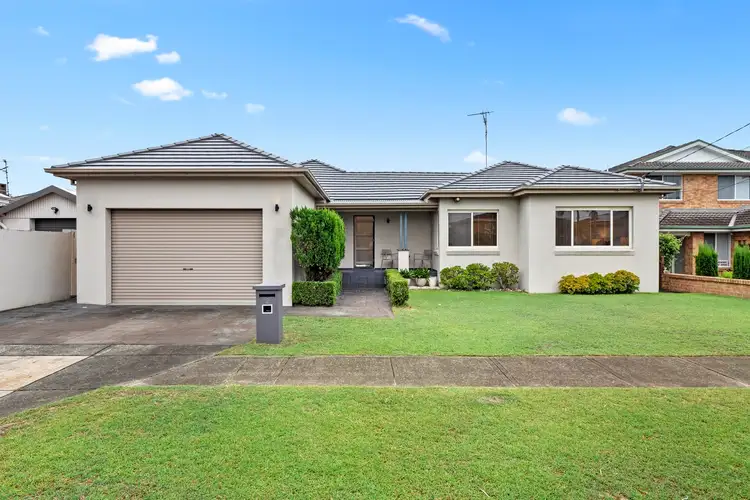 Main view of Homely house listing, 2 Giles Street, Chifley NSW 2036