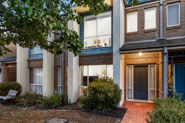 16 Durack Circuit, Taylors Hill VIC 3037