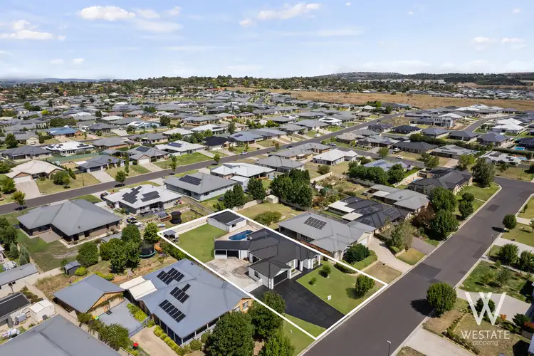 9 Joubert Drive, Llanarth NSW 2795