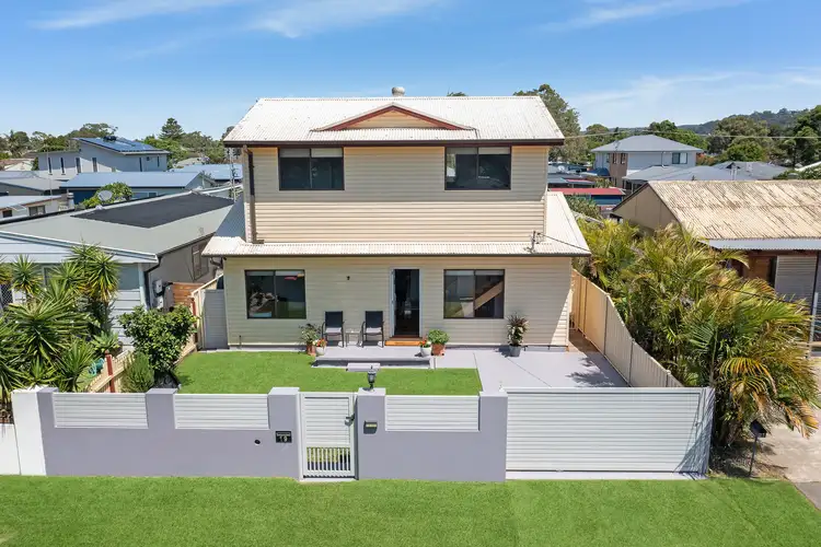 19 Boronia Avenue, Woy Woy NSW 2256