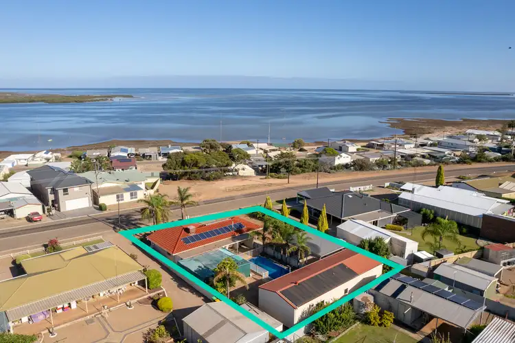 24 Fisherman Bay Road, Port Broughton SA 5522