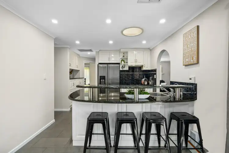 58 Oakridge Rise, Huntfield Heights SA 5163