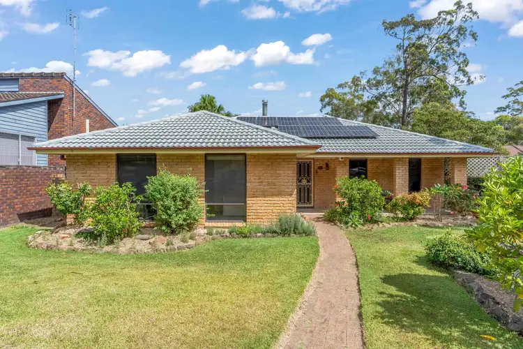 8 Lupin Close, Metford NSW 2323