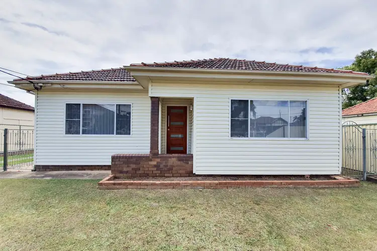 7 Olive Street, Fairfield NSW 2165