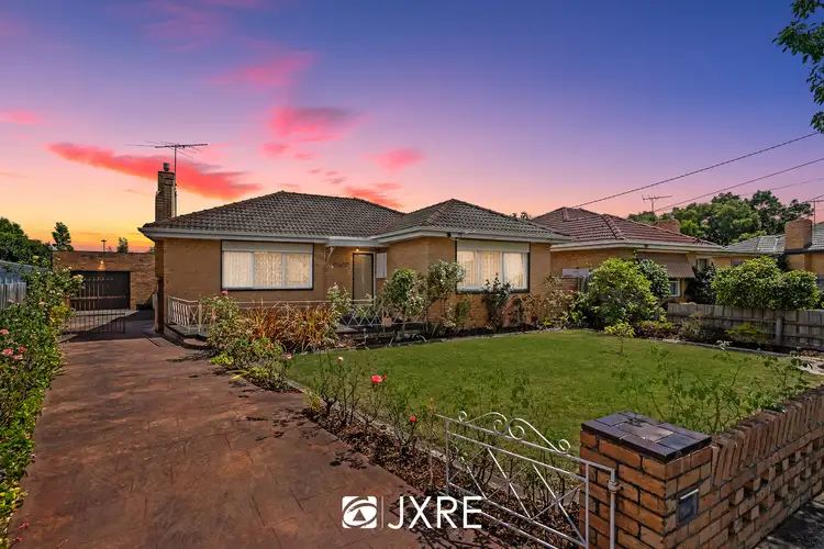 7 Brentwood Close, Clayton South VIC 3169