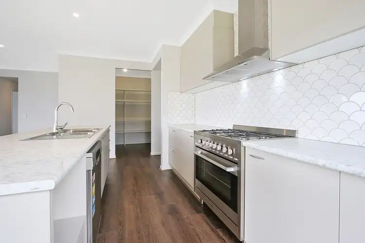 Second view of Homely house listing, 31 Gratwick View, Wodonga VIC 3690