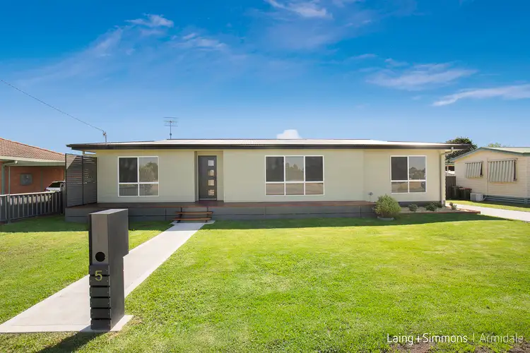5 Munro Avenue, Uralla NSW 2358