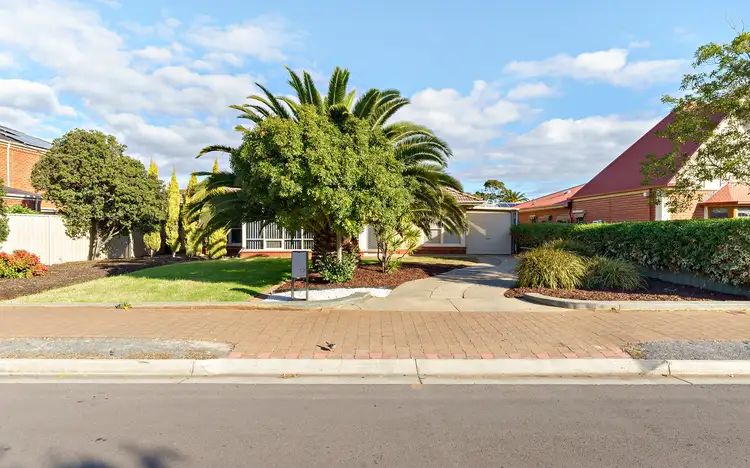 1/17 Downing Street, Hove SA 5048