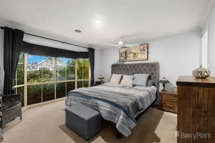 Third view of Homely house listing, 5 Duffy Court, Berwick VIC 3806